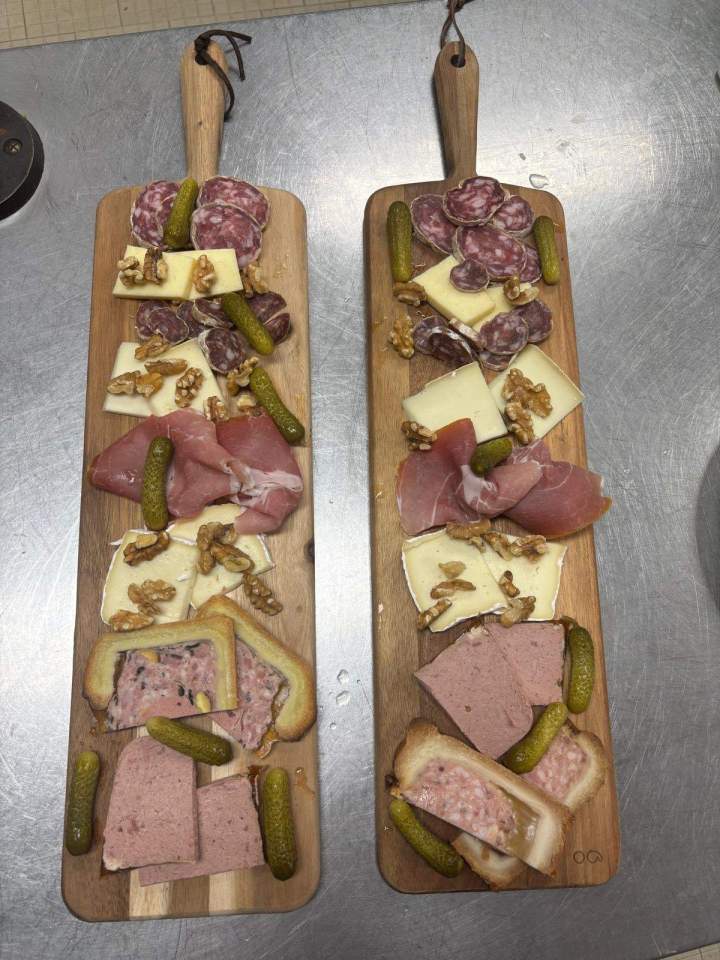 06d2faea e902 45bc 8ada de60da5a66d9